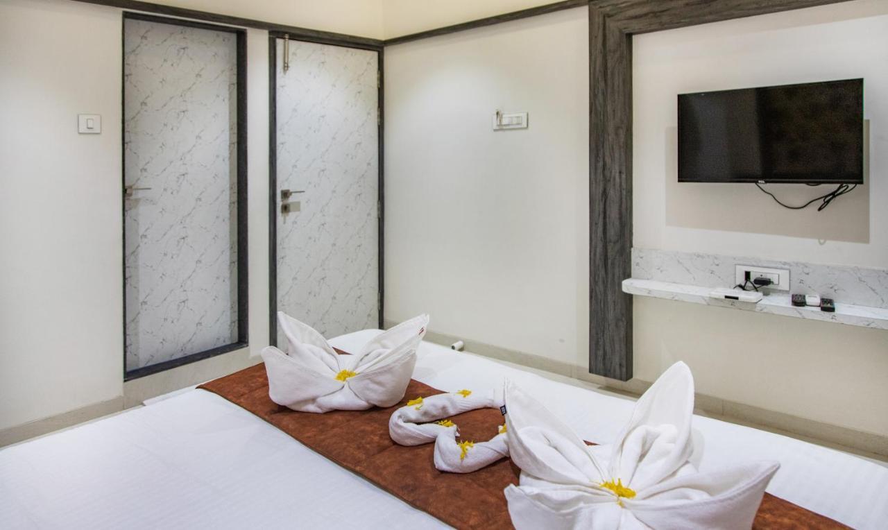 Megh Residency Navi Mumbai Ξενοδοχείο Εξωτερικό φωτογραφία